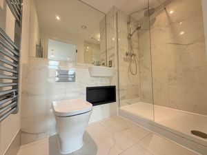 Photo 5- click for photo gallery